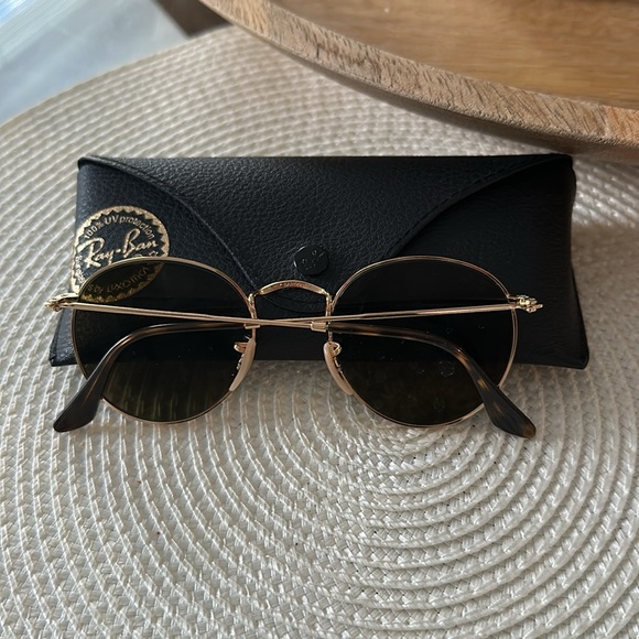 Ray ban glasses - Picture 3 of 3